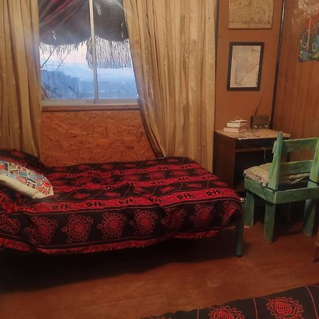 Nuevovalpo Hillside Homestay Сантьяго Экстерьер фото