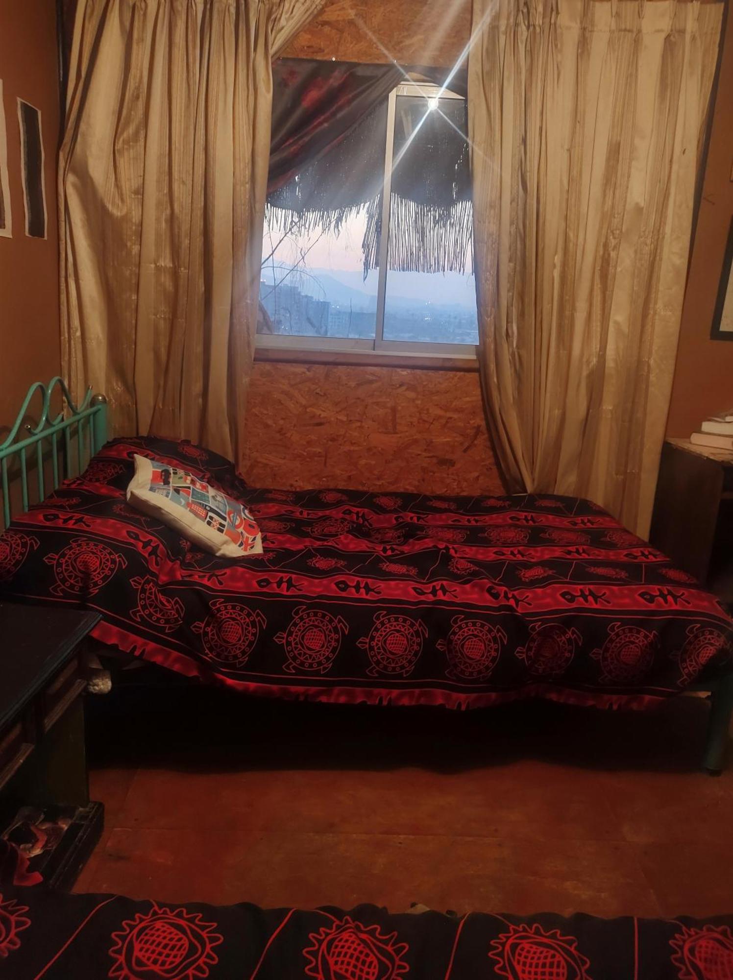 Nuevovalpo Hillside Homestay Сантьяго Экстерьер фото