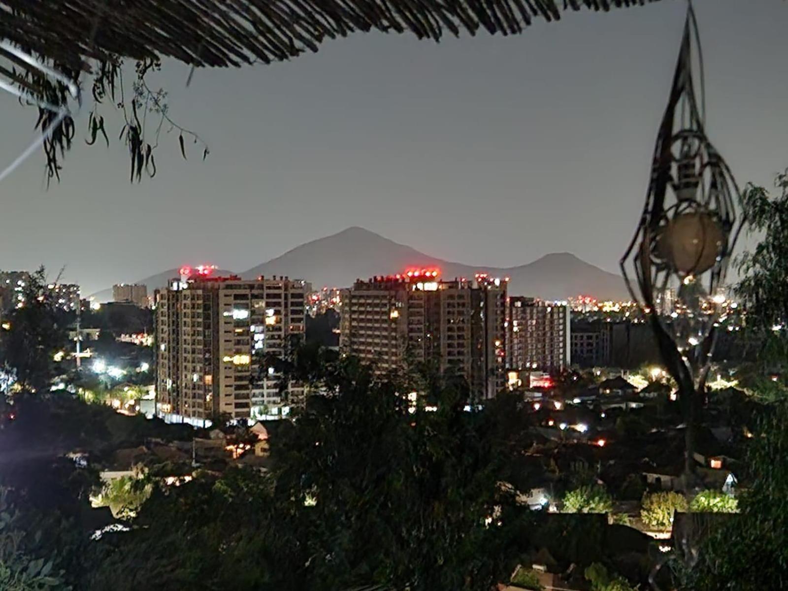 Nuevovalpo Hillside Homestay Сантьяго Экстерьер фото